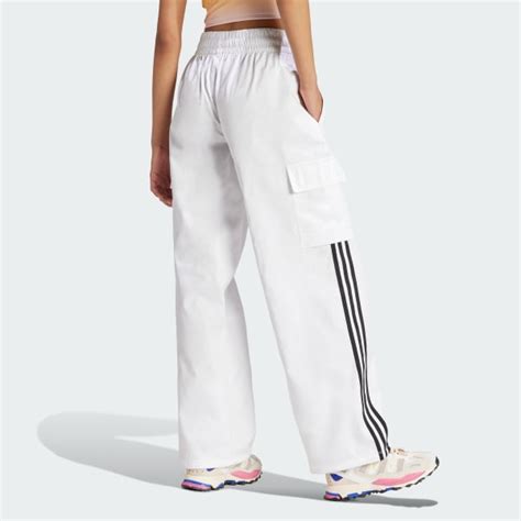 adidas 3 streifen hose weiß|adidas Originals – Cargohose in Weiß mit 3 Streifen.